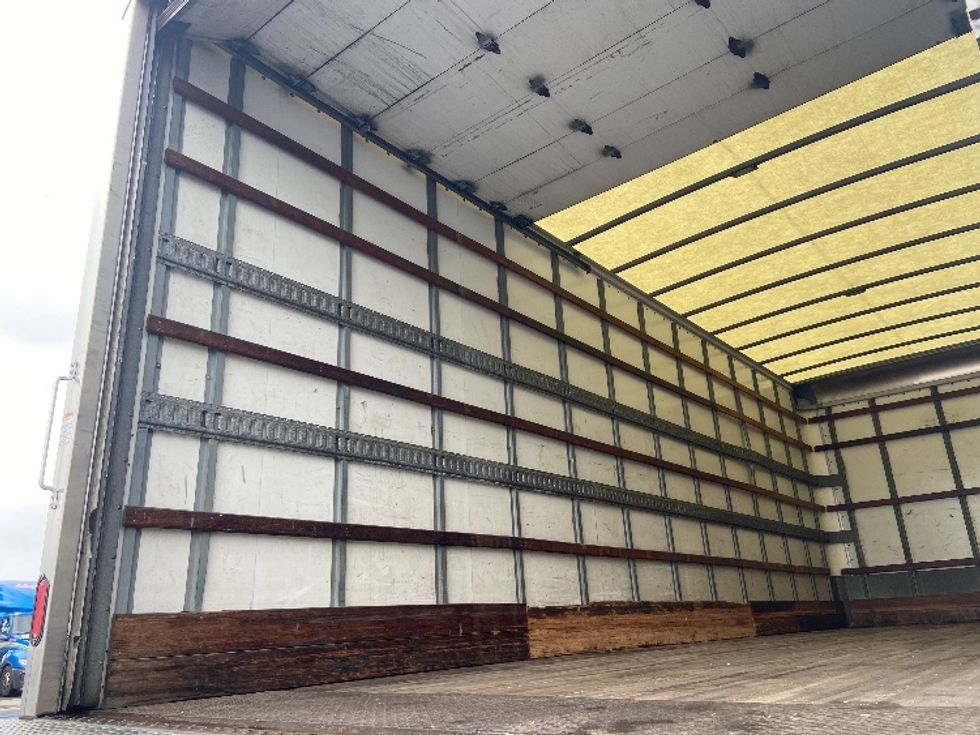 Medium Duty Box Truck-Light and Medium Duty Trucks-Hino-2020-338-San Antonio-TX-214,589\n\t\tmiles-$ 36,250 - Image 11