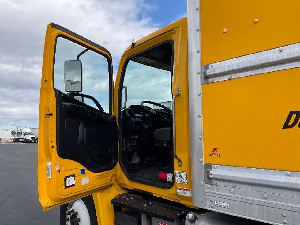 Medium Duty Box Truck-Light and Medium Duty Trucks-Hino-2020-338-Stockton-CA-134,996\n\t\tmiles-$ 56,000 - Image 16