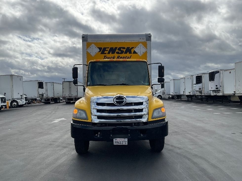 Medium Duty Box Truck-Light and Medium Duty Trucks-Hino-2020-338-Stockton-CA-134,996\n\t\tmiles-$ 56,000 - Image 2