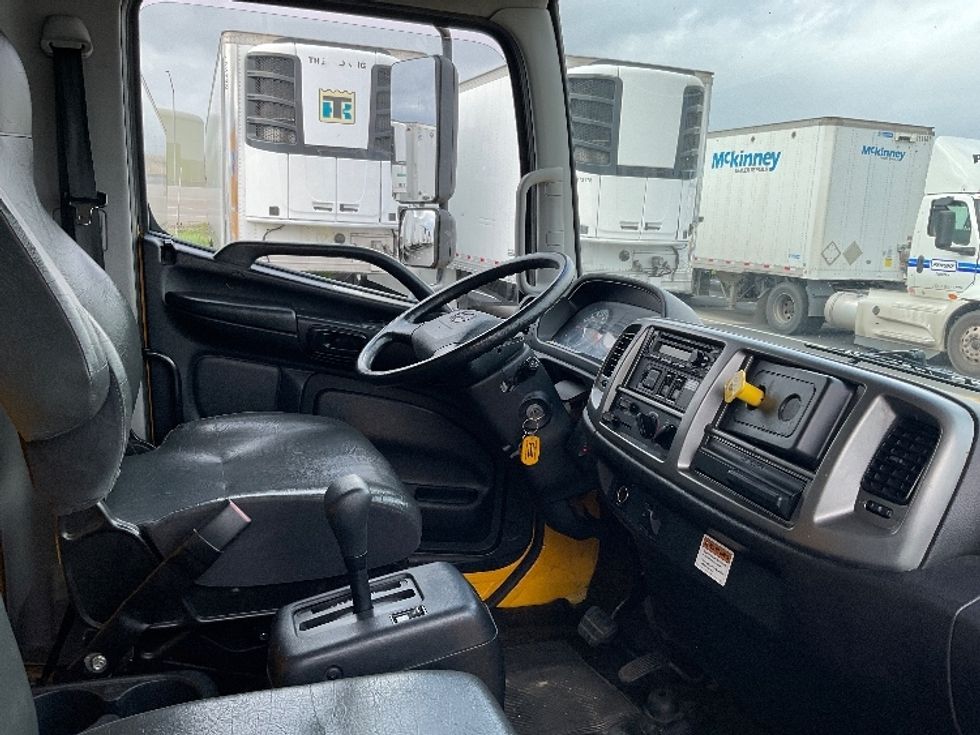 Medium Duty Box Truck-Light and Medium Duty Trucks-Hino-2020-338-Stockton-CA-134,996\n\t\tmiles-$ 56,000 - Image 22