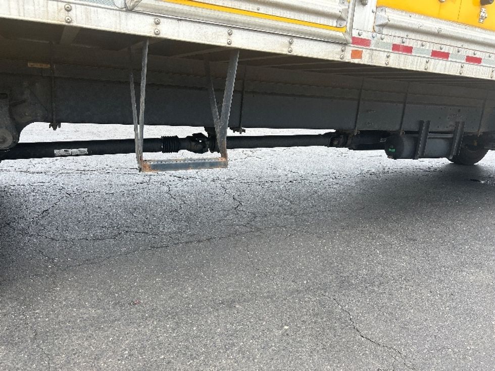 Medium Duty Box Truck-Light and Medium Duty Trucks-Hino-2020-338-Swedesboro-NJ-140,390\n\t\tmiles-$ 46,250 - Image 14