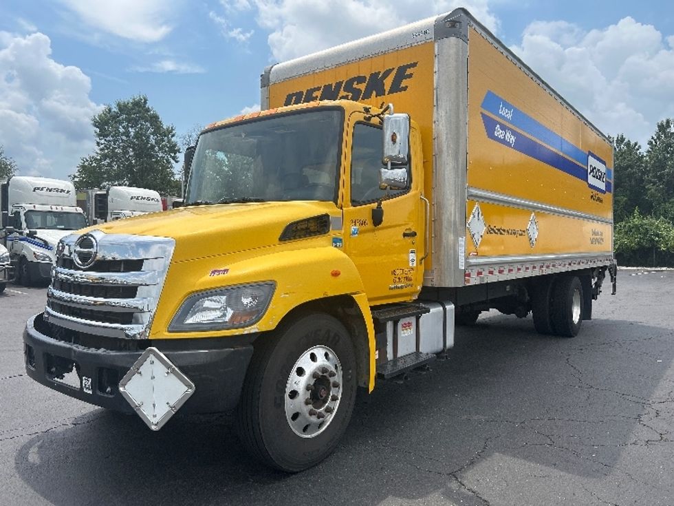 Medium Duty Box Truck-Light and Medium Duty Trucks-Hino-2020-338-Swedesboro-NJ-140,390\n\t\tmiles-$ 46,250 - Image 3