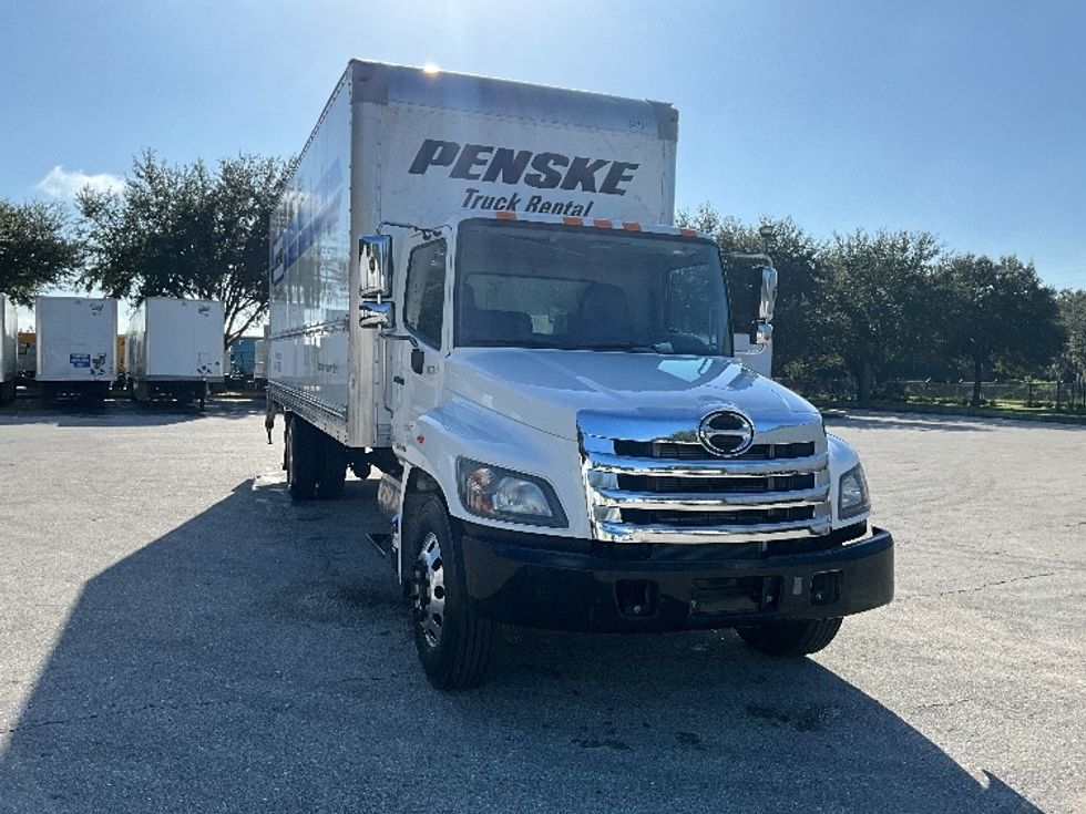 Medium Duty Box Truck-Light and Medium Duty Trucks-Hino-2020-338-Tampa-FL-155,340\n\t\tmiles-$ 49,250 - Image 1