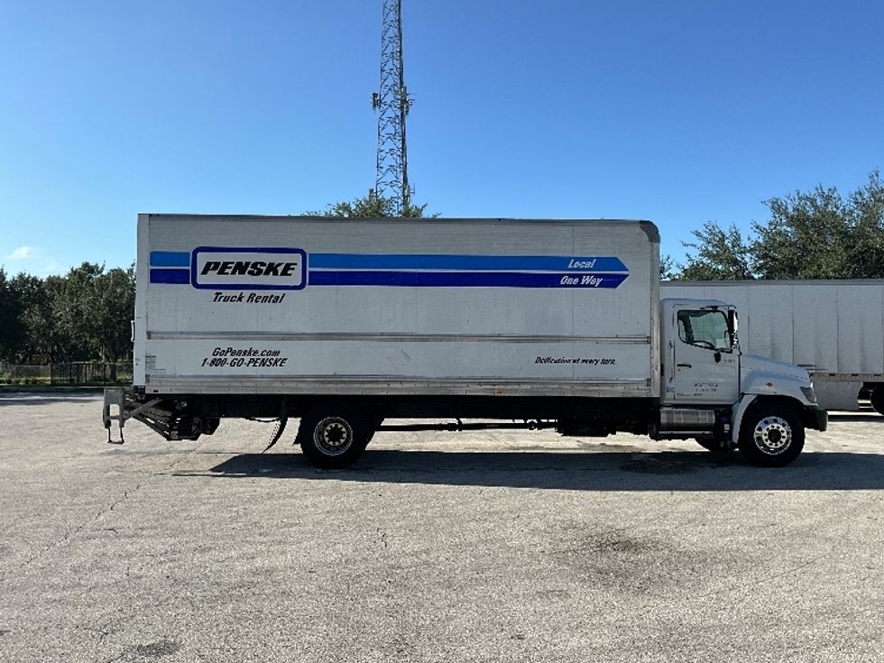 Medium Duty Box Truck-Light and Medium Duty Trucks-Hino-2020-338-Tampa-FL-155,340\n\t\tmiles-$ 49,250 - Image 15