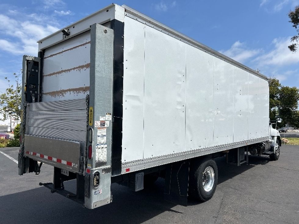 Medium Duty Box Truck-Light and Medium Duty Trucks-Hino-2020-338-Torrance-CA-85,918\n\t\tmiles-$ 52,750 - Image 13