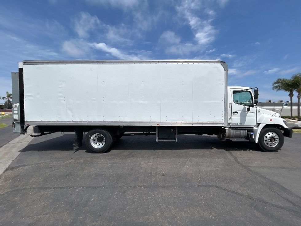 Medium Duty Box Truck-Light and Medium Duty Trucks-Hino-2020-338-Torrance-CA-85,918\n\t\tmiles-$ 52,750 - Image 15