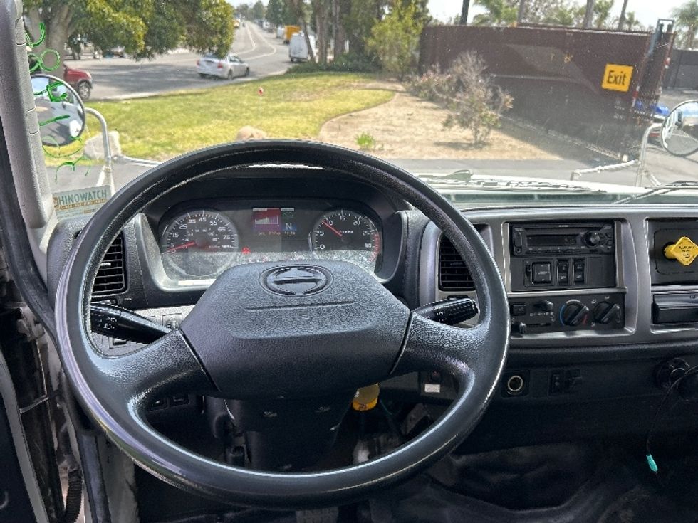 Medium Duty Box Truck-Light and Medium Duty Trucks-Hino-2020-338-Torrance-CA-85,918\n\t\tmiles-$ 52,750 - Image 18