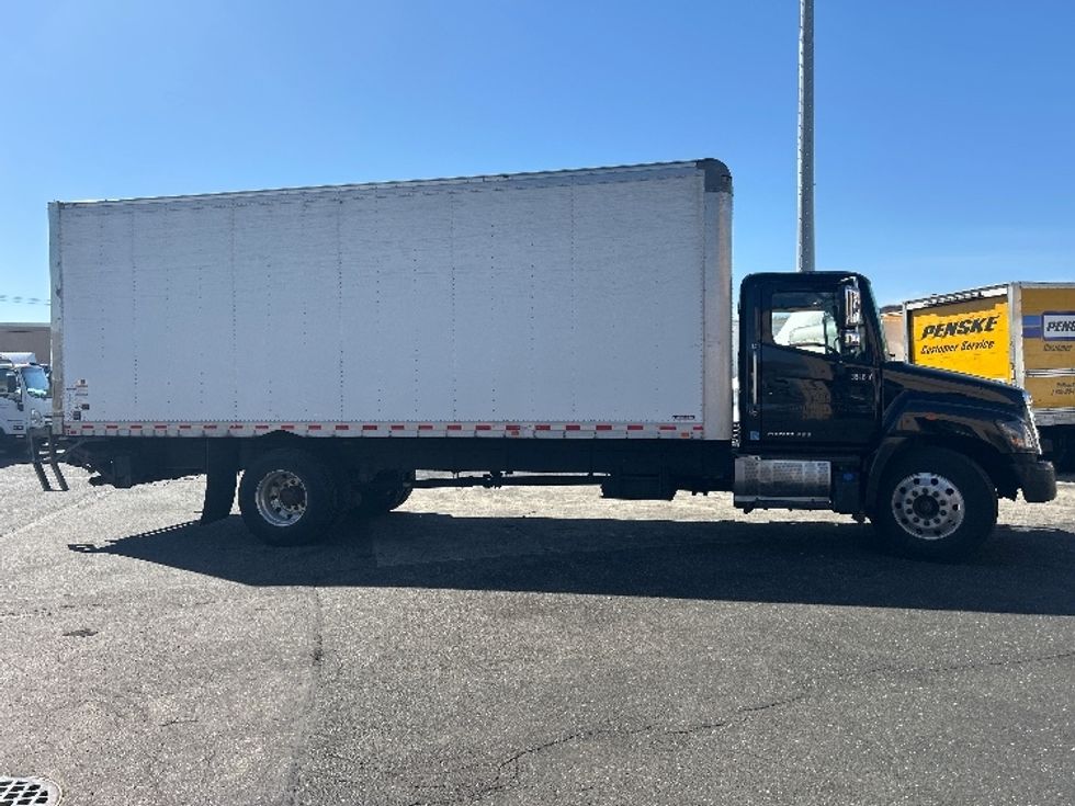 Medium Duty Box Truck-Light and Medium Duty Trucks-Hino-2020-338-West Babylon-NY-196,131\n\t\tmiles-$ 43,750 - Image 15