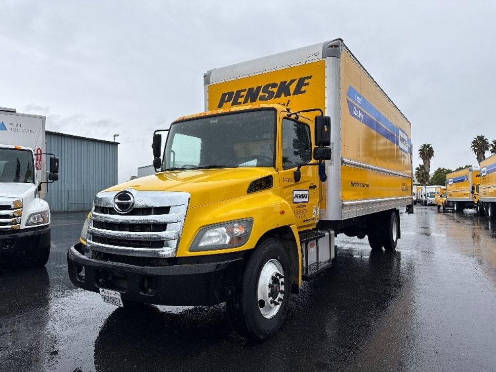 Medium Duty Box Truck-Light and Medium Duty Trucks-Hino-2020-338-West Sacramento-CA-156,569\n\t\tmiles-$ 47,500 - Image 3