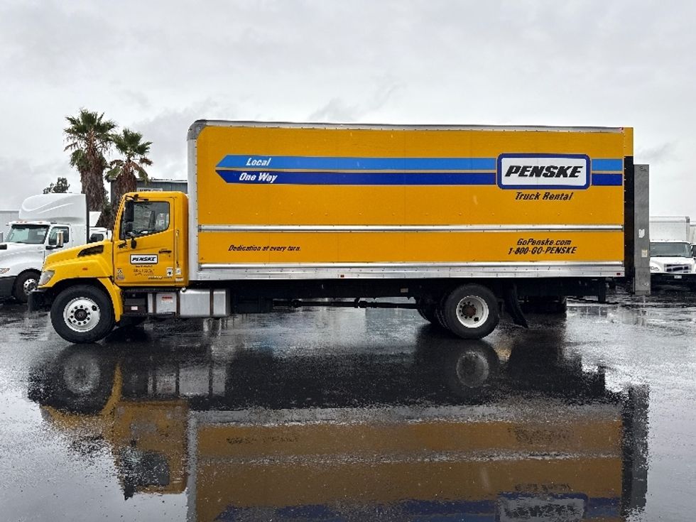 Medium Duty Box Truck-Light and Medium Duty Trucks-Hino-2020-338-West Sacramento-CA-156,569\n\t\tmiles-$ 47,500 - Image 4