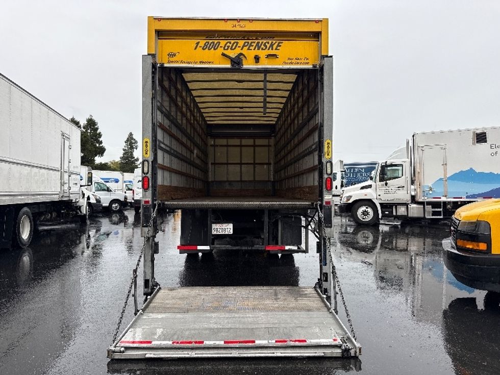Medium Duty Box Truck-Light and Medium Duty Trucks-Hino-2020-338-West Sacramento-CA-156,569\n\t\tmiles-$ 47,500 - Image 9