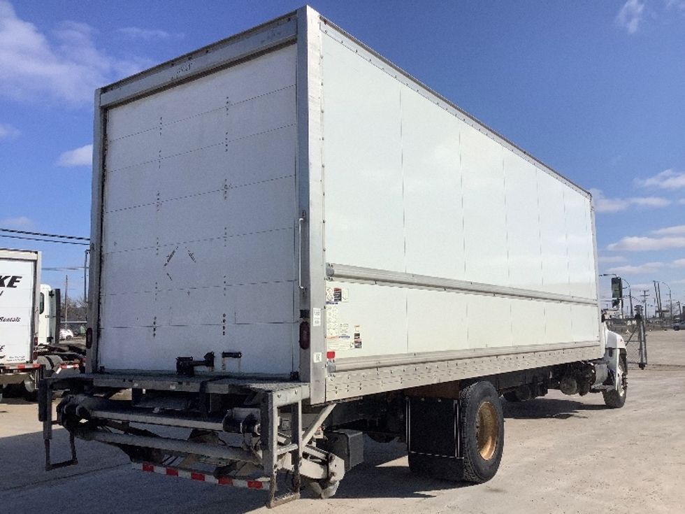 Medium Duty Box Truck-Light and Medium Duty Trucks-Hino-2020-338-Winnipeg-MB-156,786\n\t\tkm-$ 78,500 - Image 13