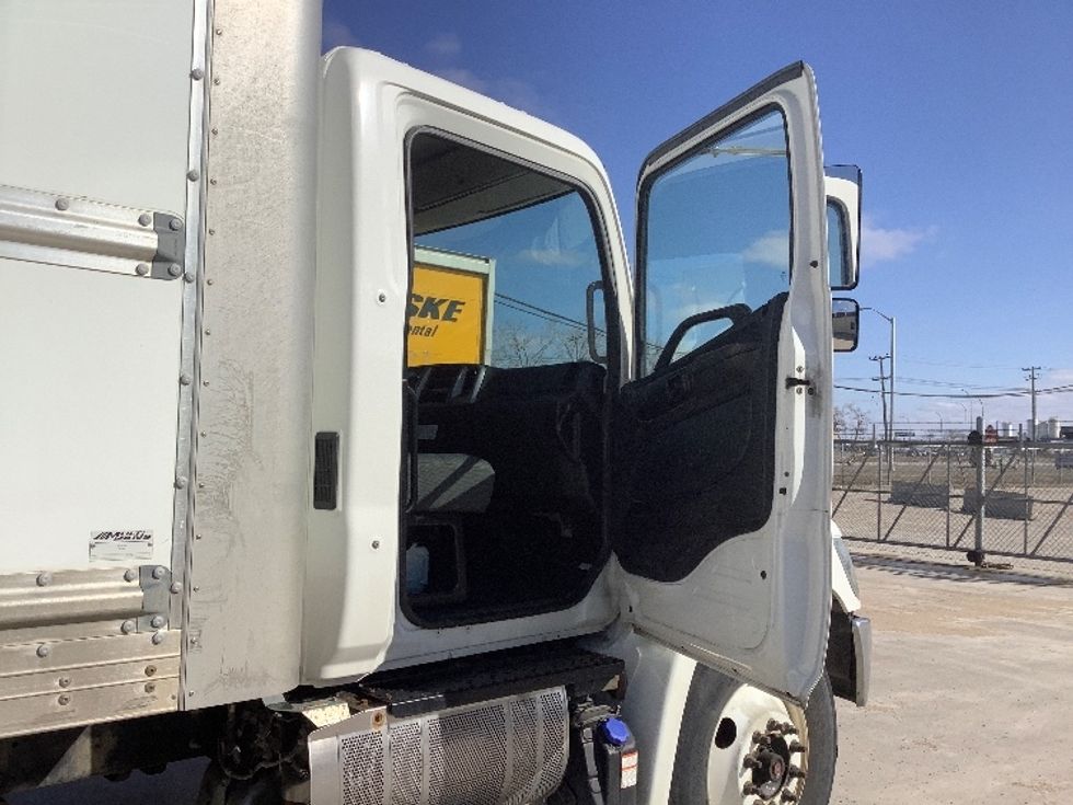 Medium Duty Box Truck-Light and Medium Duty Trucks-Hino-2020-338-Winnipeg-MB-156,786\n\t\tkm-$ 78,500 - Image 20