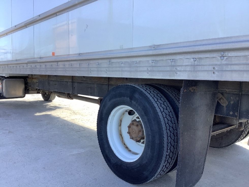 Medium Duty Box Truck-Light and Medium Duty Trucks-Hino-2020-338-Winnipeg-MB-156,786\n\t\tkm-$ 78,500 - Image 25