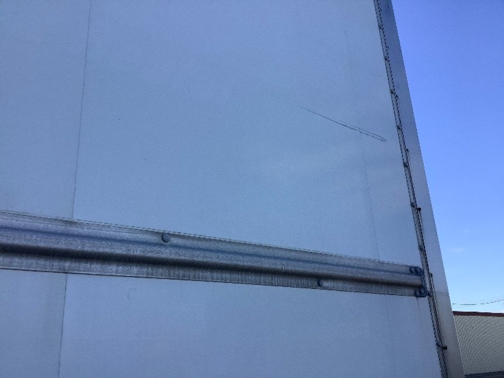 Medium Duty Box Truck-Light and Medium Duty Trucks-Hino-2020-338-Winnipeg-MB-156,786\n\t\tkm-$ 78,500 - Image 27