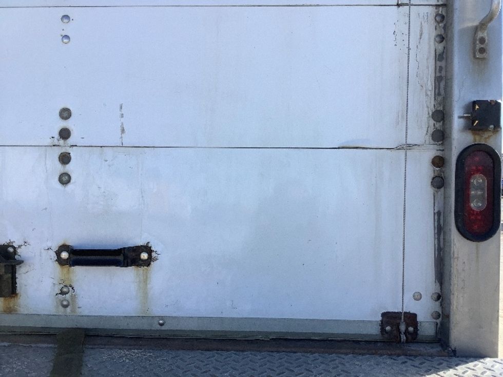 Medium Duty Box Truck-Light and Medium Duty Trucks-Hino-2020-338-Winnipeg-MB-156,786\n\t\tkm-$ 78,500 - Image 28