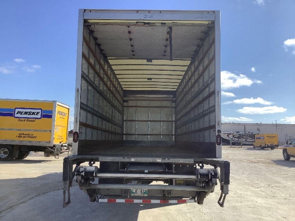 Medium Duty Box Truck-Light and Medium Duty Trucks-Hino-2020-338-Winnipeg-MB-156,786\n\t\tkm-$ 78,500 - Image 8