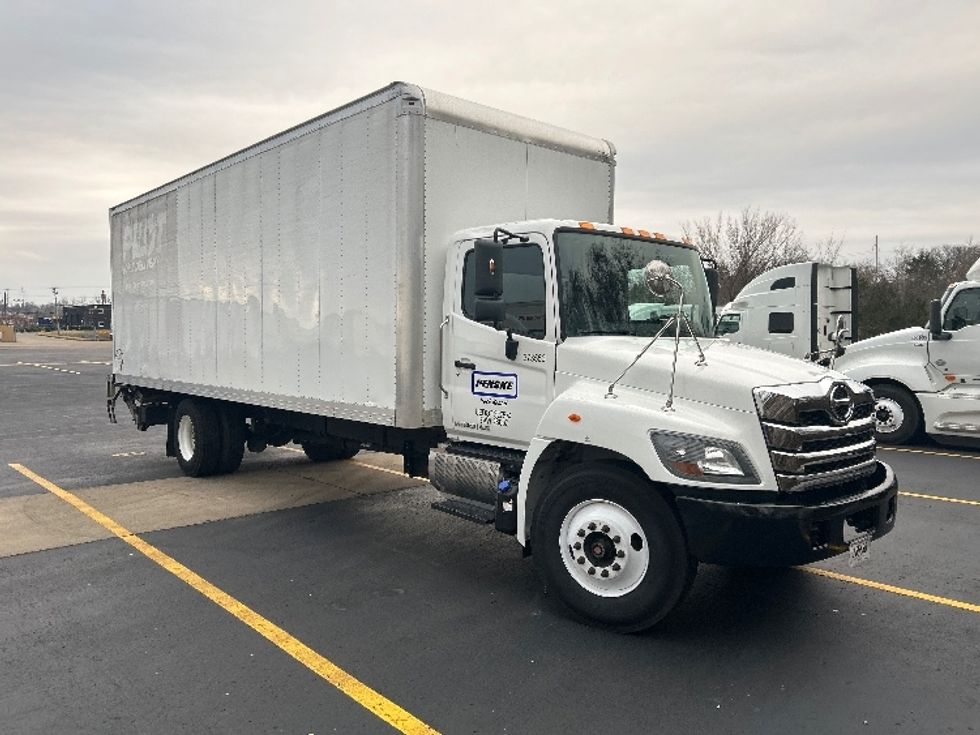 Medium Duty Box Truck-Light and Medium Duty Trucks-Hino-2021-L6-Chattanooga-TN-181,802\n\t\tmiles-$ 74,000 - Image 1