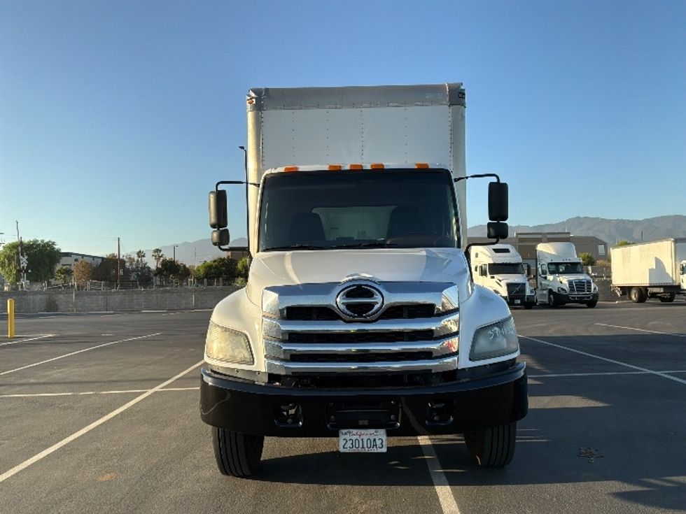 Medium Duty Box Truck-Light and Medium Duty Trucks-Hino-2021-L6-Fontana-CA-233,574\n\t\tmiles-$ 60,750 - Image 2