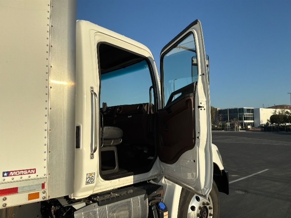 Medium Duty Box Truck-Light and Medium Duty Trucks-Hino-2021-L6-Fontana-CA-233,574\n\t\tmiles-$ 60,750 - Image 20