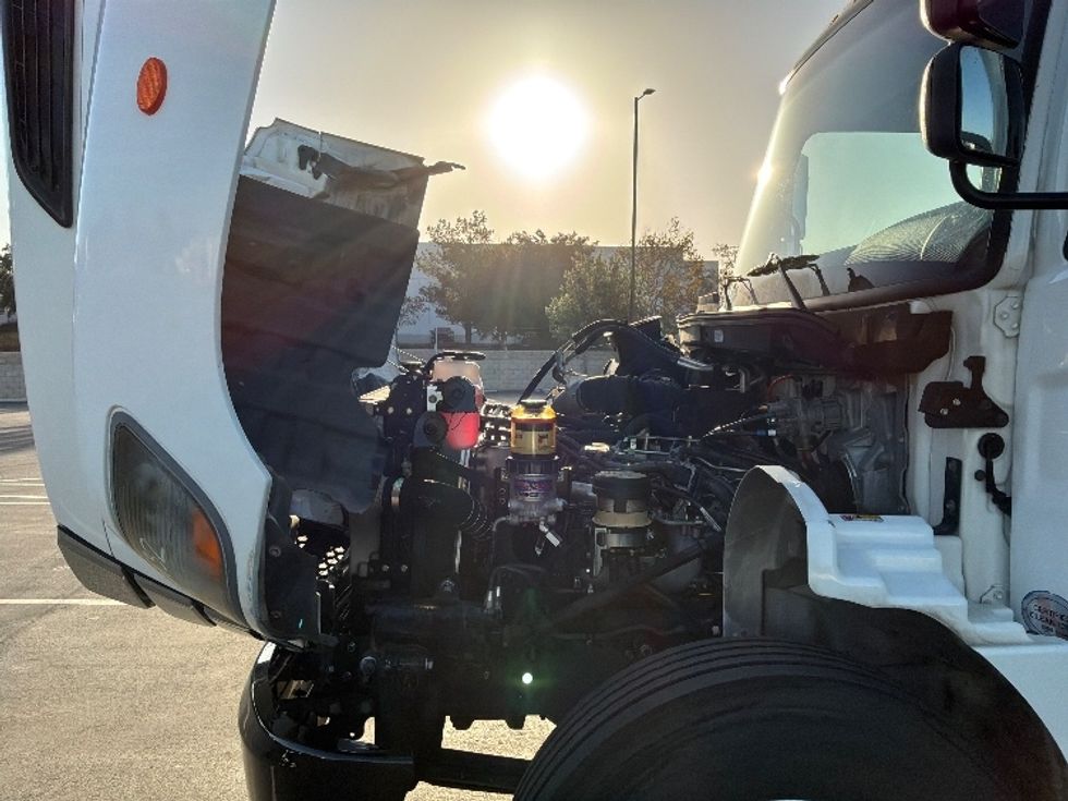 Medium Duty Box Truck-Light and Medium Duty Trucks-Hino-2021-L6-Fontana-CA-233,574\n\t\tmiles-$ 60,750 - Image 24