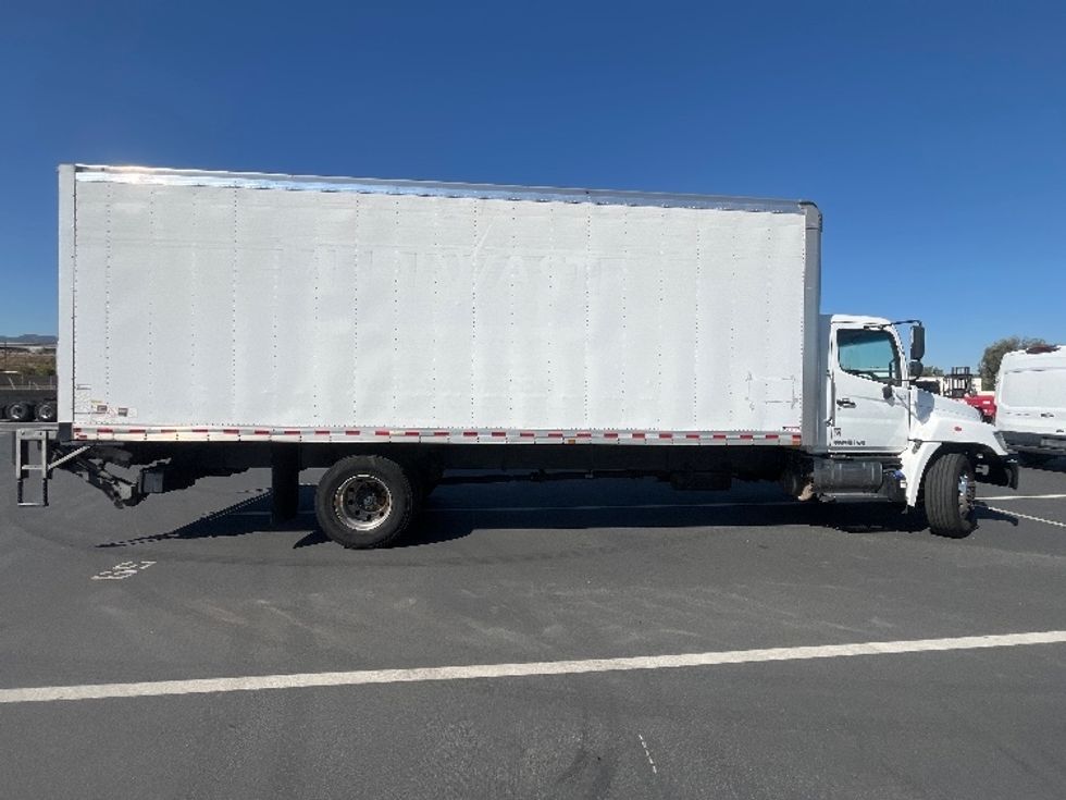 Medium Duty Box Truck-Light and Medium Duty Trucks-Hino-2021-L6-Fontana-CA-258,837\n\t\tmiles-$ 48,250 - Image 15