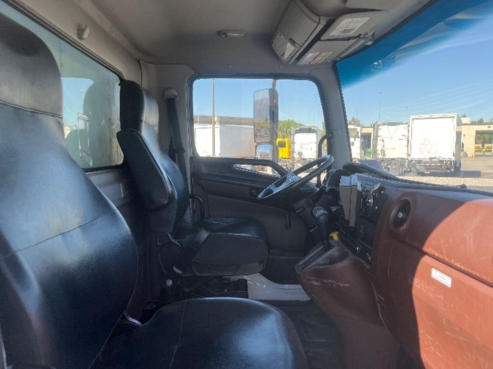 Medium Duty Box Truck-Light and Medium Duty Trucks-Hino-2021-L6-Fontana-CA-258,837\n\t\tmiles-$ 48,250 - Image 22