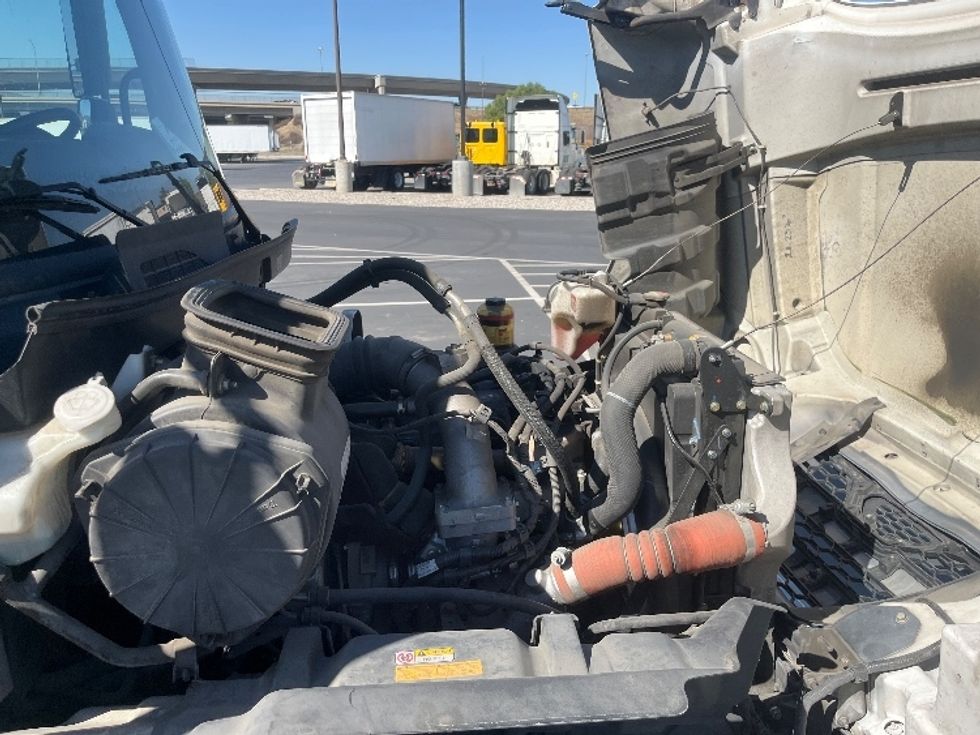 Medium Duty Box Truck-Light and Medium Duty Trucks-Hino-2021-L6-Fontana-CA-258,837\n\t\tmiles-$ 48,250 - Image 23