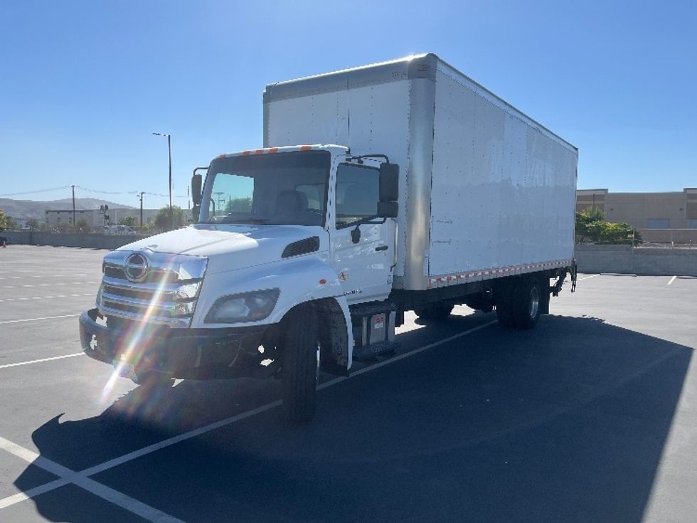Medium Duty Box Truck-Light and Medium Duty Trucks-Hino-2021-L6-Fontana-CA-258,837\n\t\tmiles-$ 48,250 - Image 3