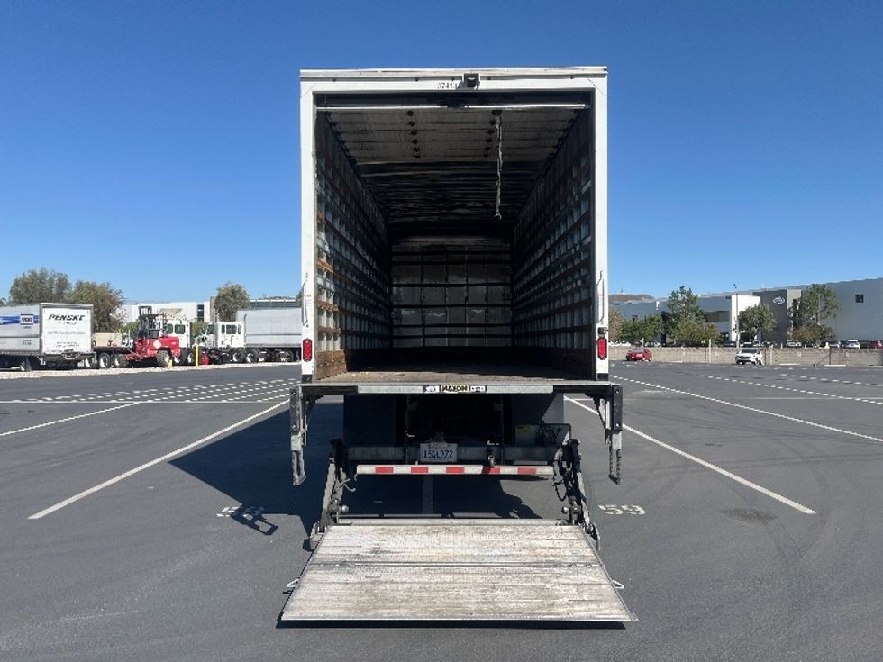 Medium Duty Box Truck-Light and Medium Duty Trucks-Hino-2021-L6-Fontana-CA-258,837\n\t\tmiles-$ 48,250 - Image 9