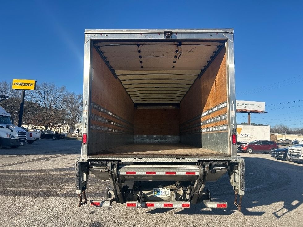 Medium Duty Box Truck-Light and Medium Duty Trucks-Hino-2021-L6-Jackson-TN-102,006\n\t\tmiles-$ 76,500 - Image 8