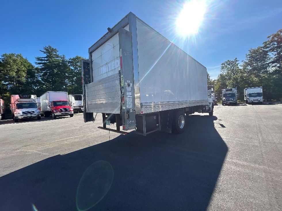 Medium Duty Box Truck-Light and Medium Duty Trucks-Hino-2021-L6-Londonderry-NH-118,214\n\t\tmiles-$ 67,750 - Image 13