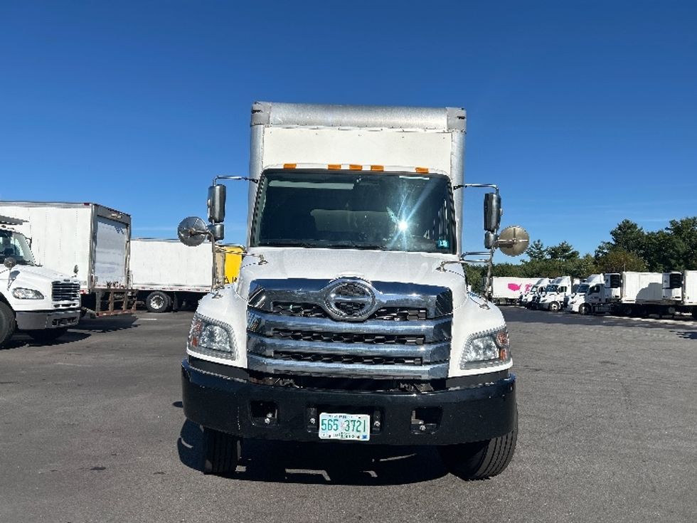 Medium Duty Box Truck-Light and Medium Duty Trucks-Hino-2021-L6-Londonderry-NH-118,214\n\t\tmiles-$ 67,750 - Image 2