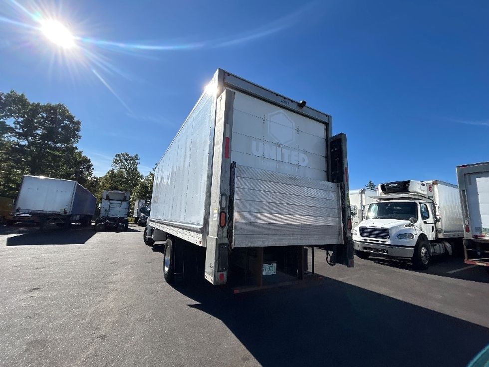 Medium Duty Box Truck-Light and Medium Duty Trucks-Hino-2021-L6-Londonderry-NH-118,214\n\t\tmiles-$ 67,750 - Image 6