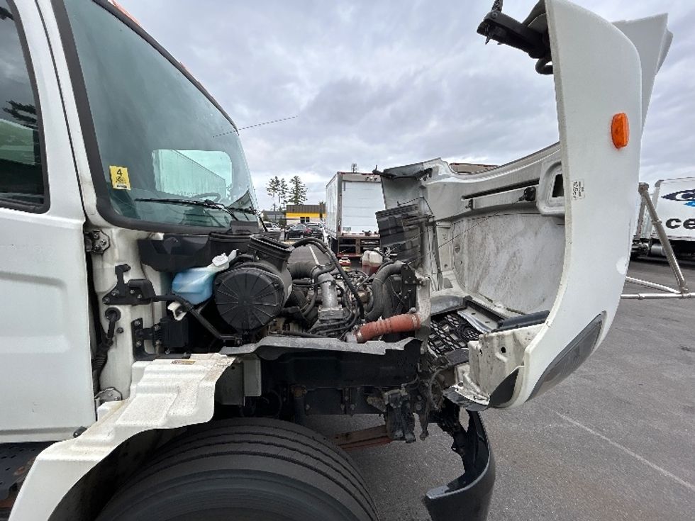 Medium Duty Box Truck-Light and Medium Duty Trucks-Hino-2021-L6-Londonderry-NH-122,574\n\t\tmiles-$ 68,750 - Image 23
