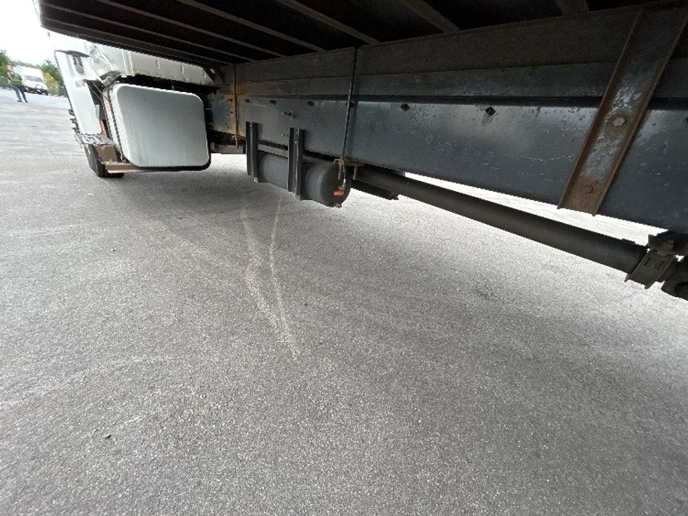 Medium Duty Box Truck-Light and Medium Duty Trucks-Hino-2021-L6-Londonderry-NH-122,574\n\t\tmiles-$ 68,750 - Image 5