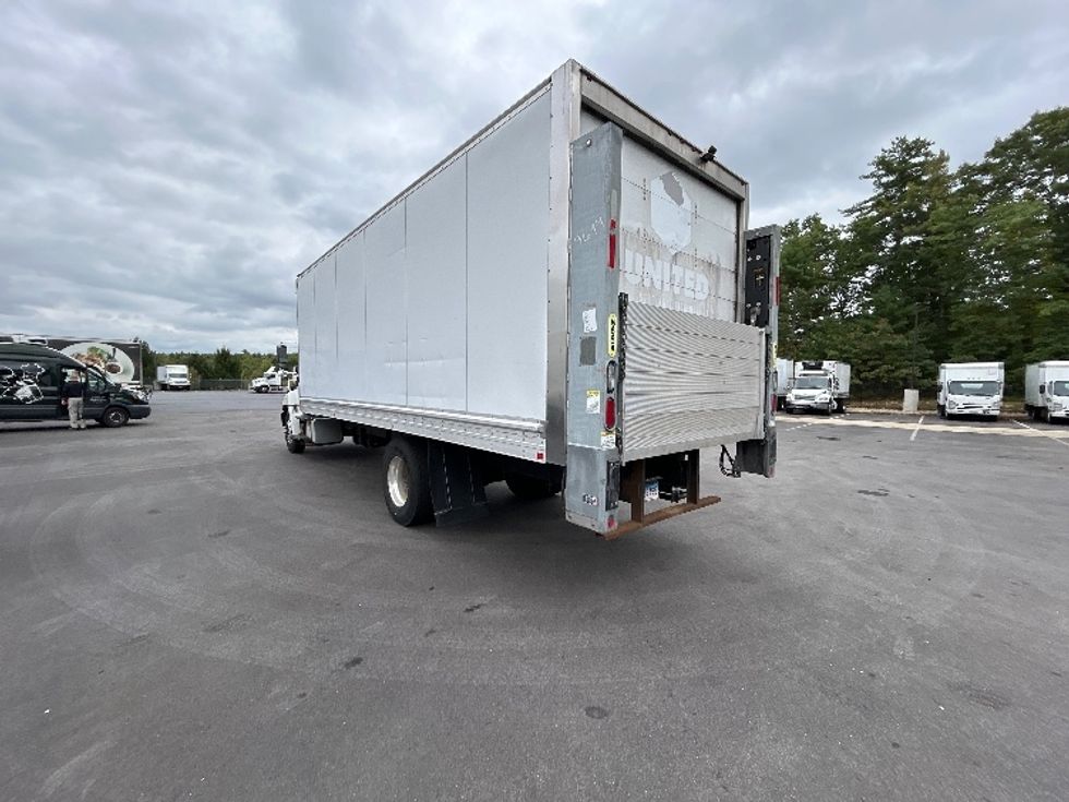 Medium Duty Box Truck-Light and Medium Duty Trucks-Hino-2021-L6-Londonderry-NH-122,574\n\t\tmiles-$ 68,750 - Image 6