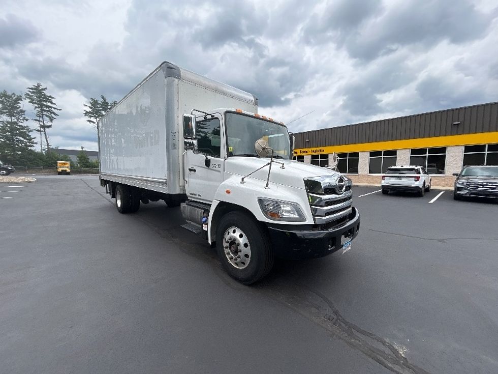 Medium Duty Box Truck-Light and Medium Duty Trucks-Hino-2021-L6-Londonderry-NH-158,117\n\t\tmiles-$ 63,250 - Image 1