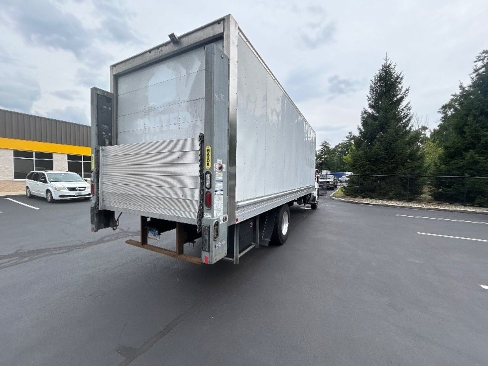 Medium Duty Box Truck-Light and Medium Duty Trucks-Hino-2021-L6-Londonderry-NH-158,117\n\t\tmiles-$ 63,250 - Image 13