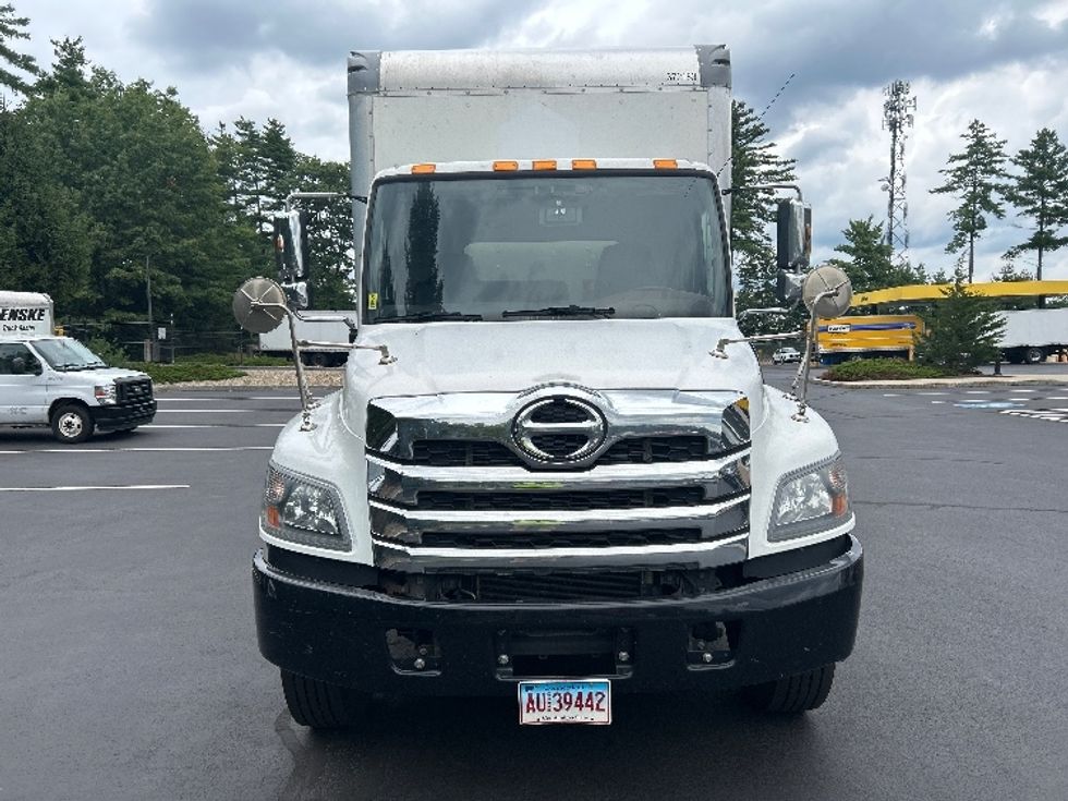Medium Duty Box Truck-Light and Medium Duty Trucks-Hino-2021-L6-Londonderry-NH-158,117\n\t\tmiles-$ 63,250 - Image 2