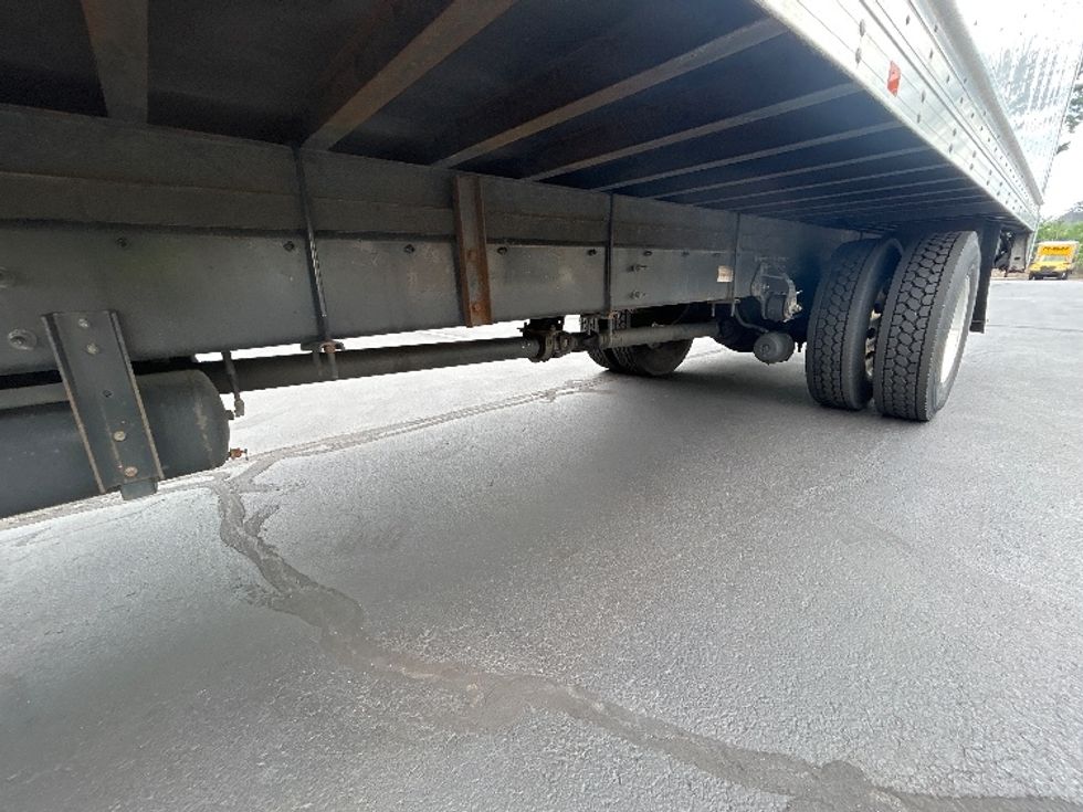 Medium Duty Box Truck-Light and Medium Duty Trucks-Hino-2021-L6-Londonderry-NH-158,117\n\t\tmiles-$ 63,250 - Image 5