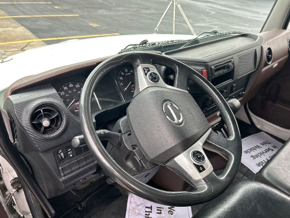 Medium Duty Box Truck-Light and Medium Duty Trucks-Hino-2021-L6-Nashville (Mount Juliet)-TN-144,118\n\t\tmiles-$ 76,250 - Image 17