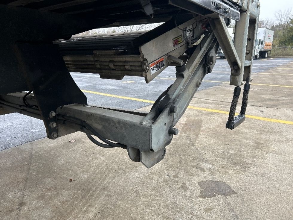 Medium Duty Box Truck-Light and Medium Duty Trucks-Hino-2021-L6-Nashville (Mount Juliet)-TN-144,118\n\t\tmiles-$ 76,250 - Image 25