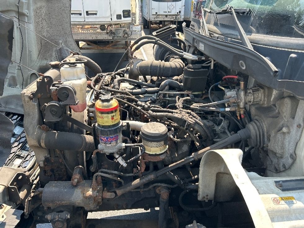 Medium Duty Box Truck-Light and Medium Duty Trucks-Hino-2021-L6-Norton-MA-407,998\n\t\tmiles-$ 26,000 - Image 23