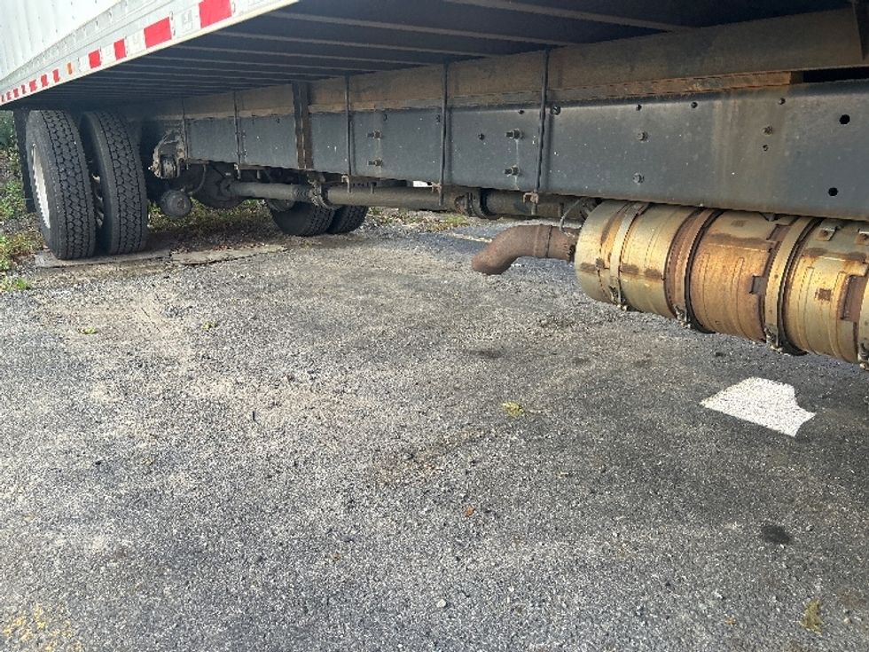 Medium Duty Box Truck-Light and Medium Duty Trucks-Hino-2023-L6-Braintree-MA-144,278\n\t\tmiles-$ 78,750 - Image 14