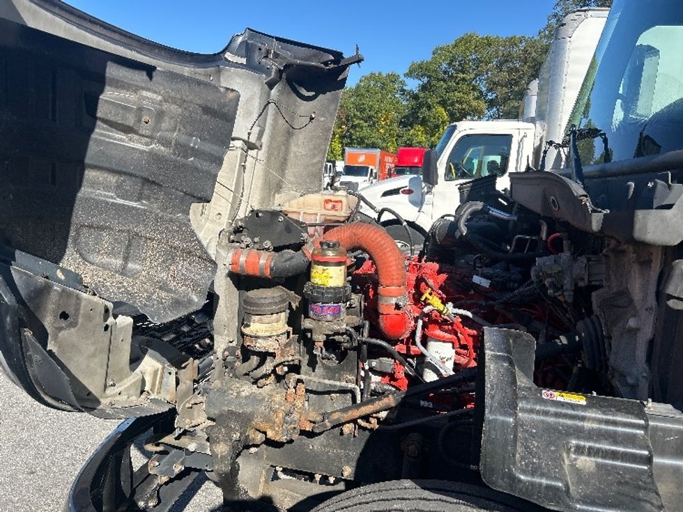Medium Duty Box Truck-Light and Medium Duty Trucks-Hino-2023-L6-Braintree-MA-144,278\n\t\tmiles-$ 78,750 - Image 24