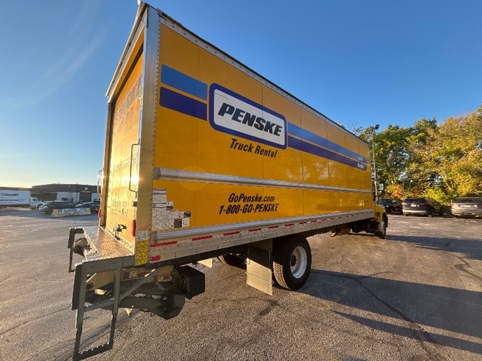 Medium Duty Box Truck-Light and Medium Duty Trucks-Hino-2023-L6-Brook Park-OH-341,919\n\t\tmiles-$ 36,000 - Image 13