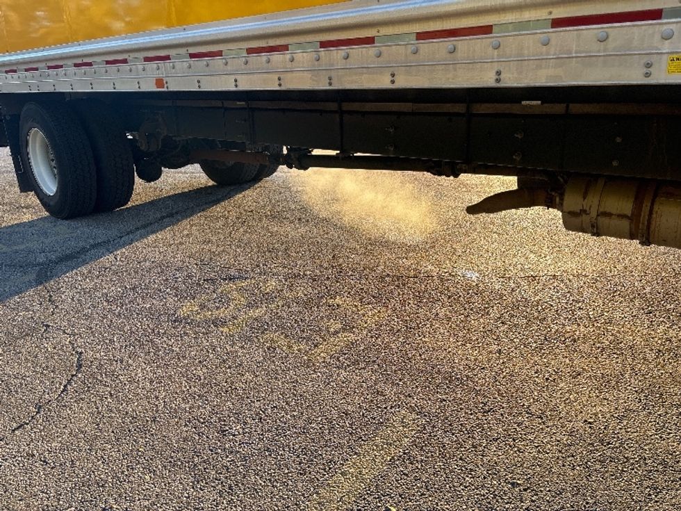 Medium Duty Box Truck-Light and Medium Duty Trucks-Hino-2023-L6-Brook Park-OH-341,919\n\t\tmiles-$ 36,000 - Image 14