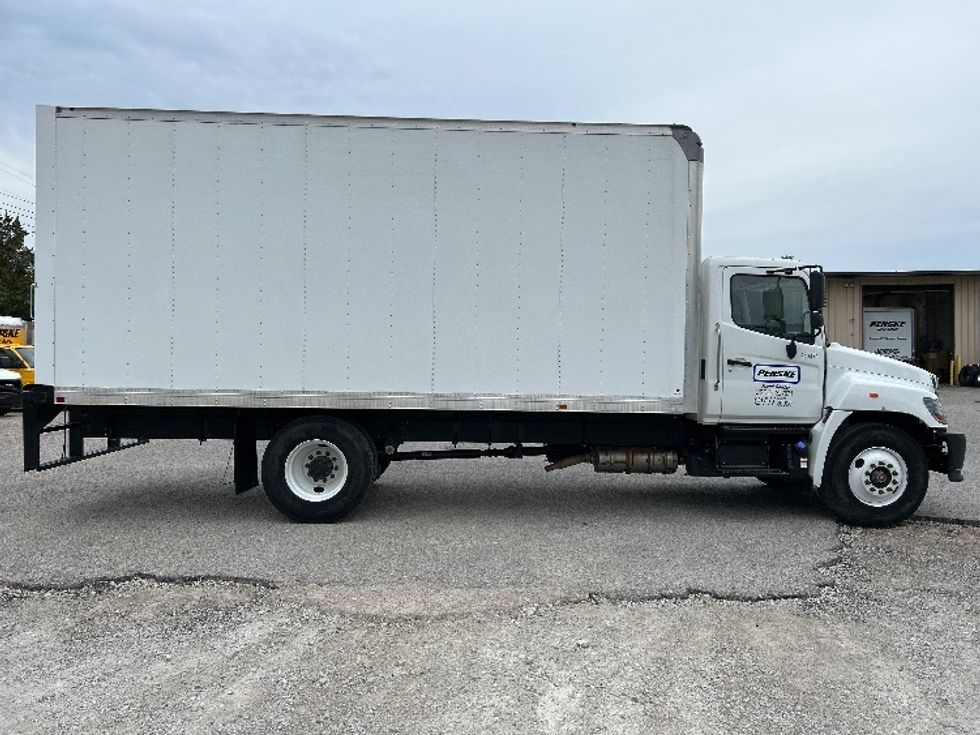 Medium Duty Box Truck-Light and Medium Duty Trucks-Hino-2023-L6-Jackson-TN-37,564\n\t\tmiles-$ 79,500 - Image 15