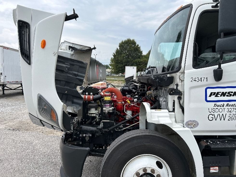 Medium Duty Box Truck-Light and Medium Duty Trucks-Hino-2023-L6-Jackson-TN-37,564\n\t\tmiles-$ 79,500 - Image 24